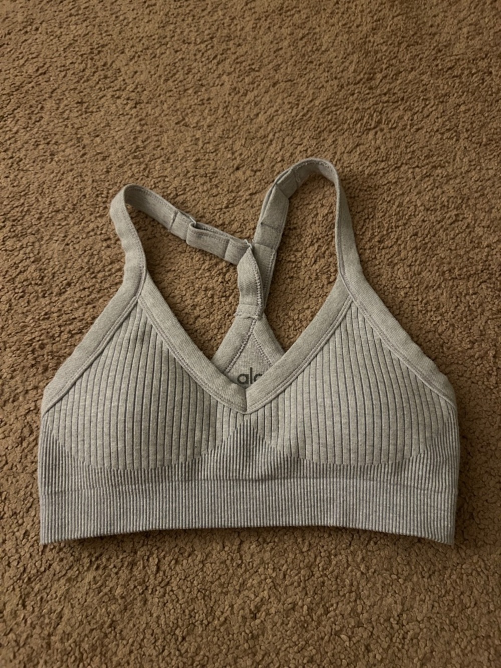 Alo Seamless Two Tone Rib Bra - Picture 2 of 4